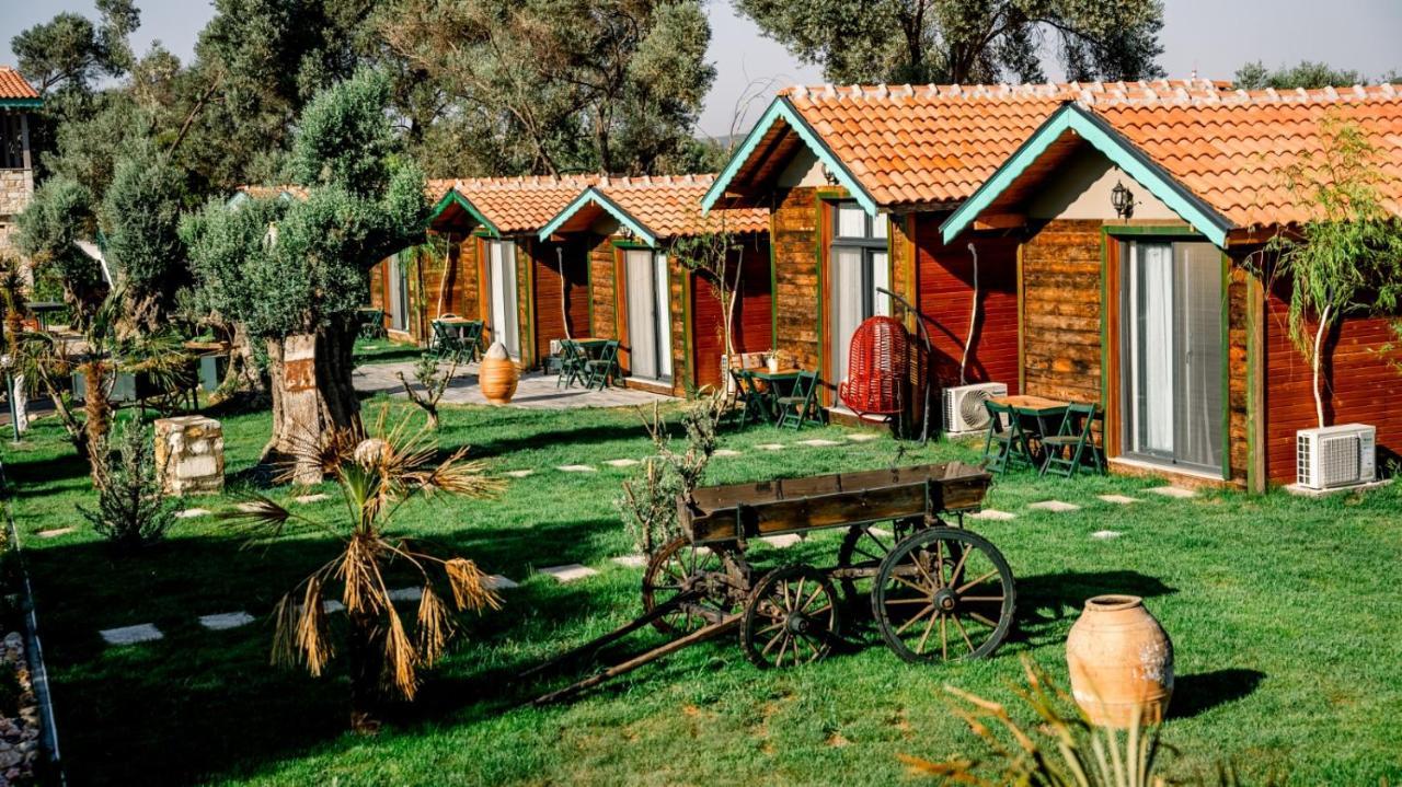 Bed and Breakfast Serender Bungalov Фоча Екстер'єр фото
